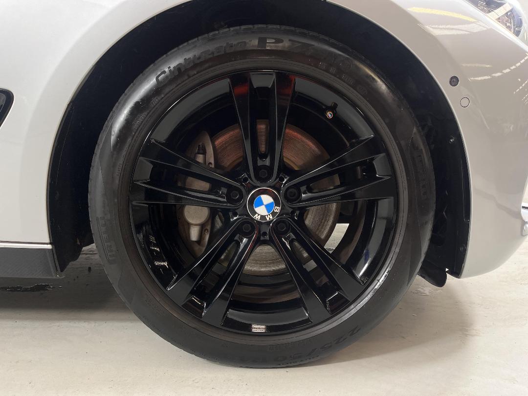 Photo '9' of BMW 335I