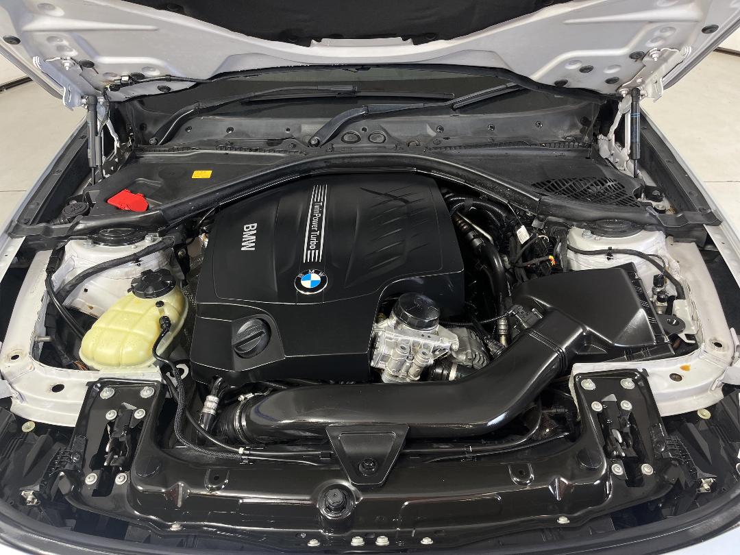 Photo '13' of BMW 335I