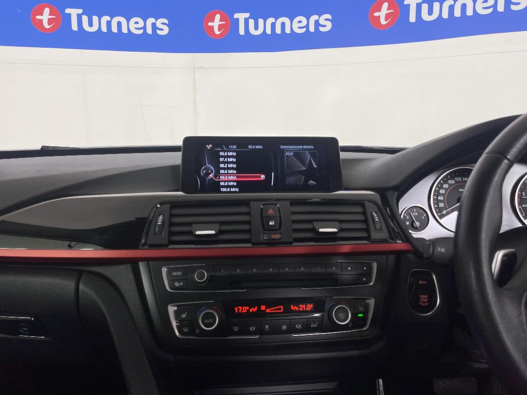 Photo '18' of BMW 335I