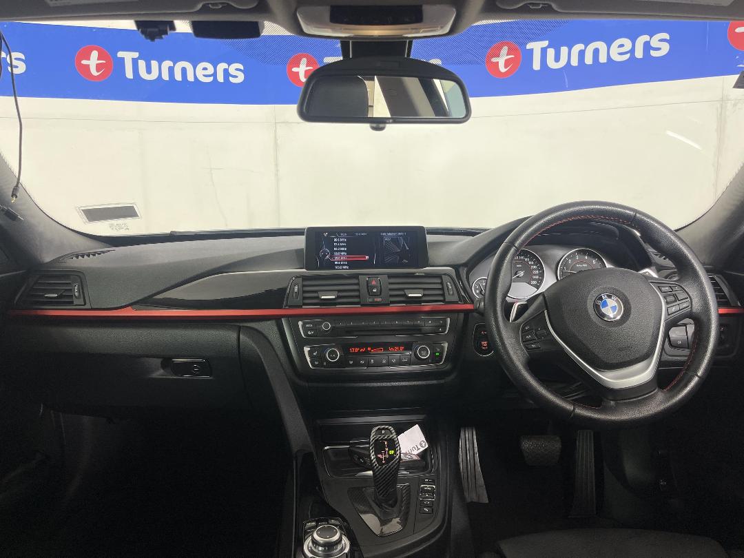 Photo '17' of BMW 335I