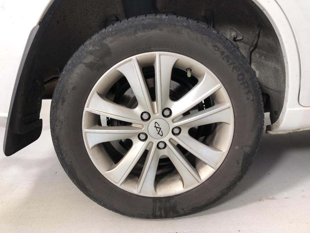 Photo '8' of Chery J11