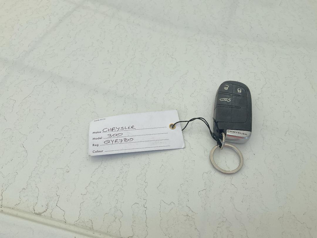 Photo '25' of Chrysler 300 Photo '25' of Chrysler 300