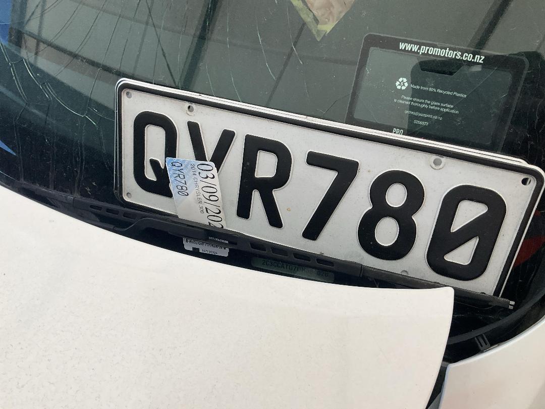 Photo '24' of Chrysler 300 Photo '24' of Chrysler 300