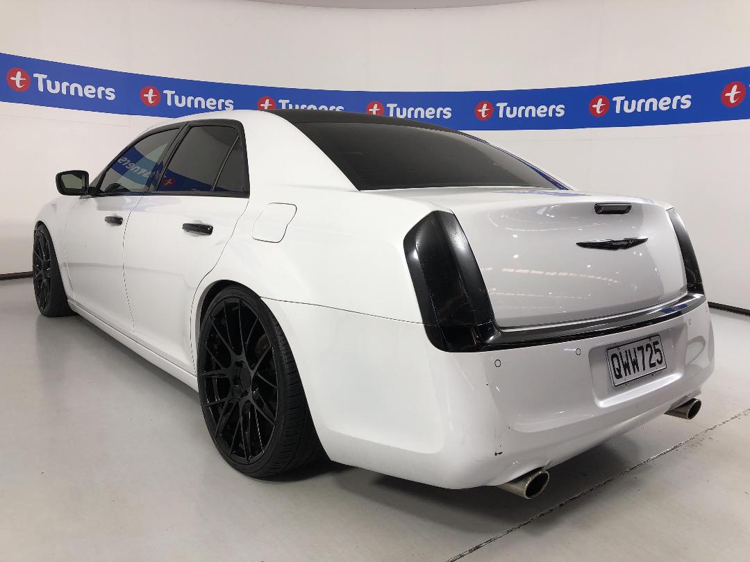 Photo '5' of Chrysler 300