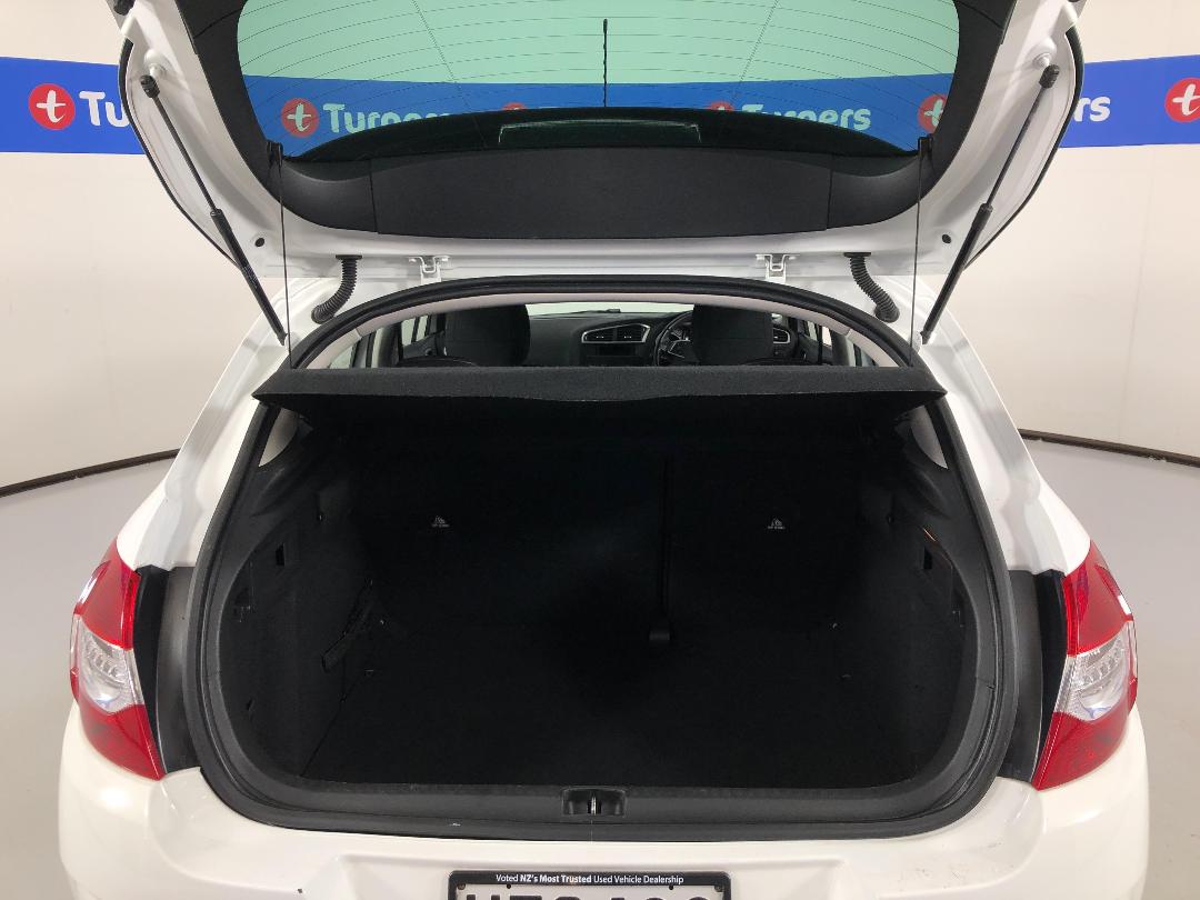 Photo '14' of Citroen C4 Photo '14' of Citroen C4