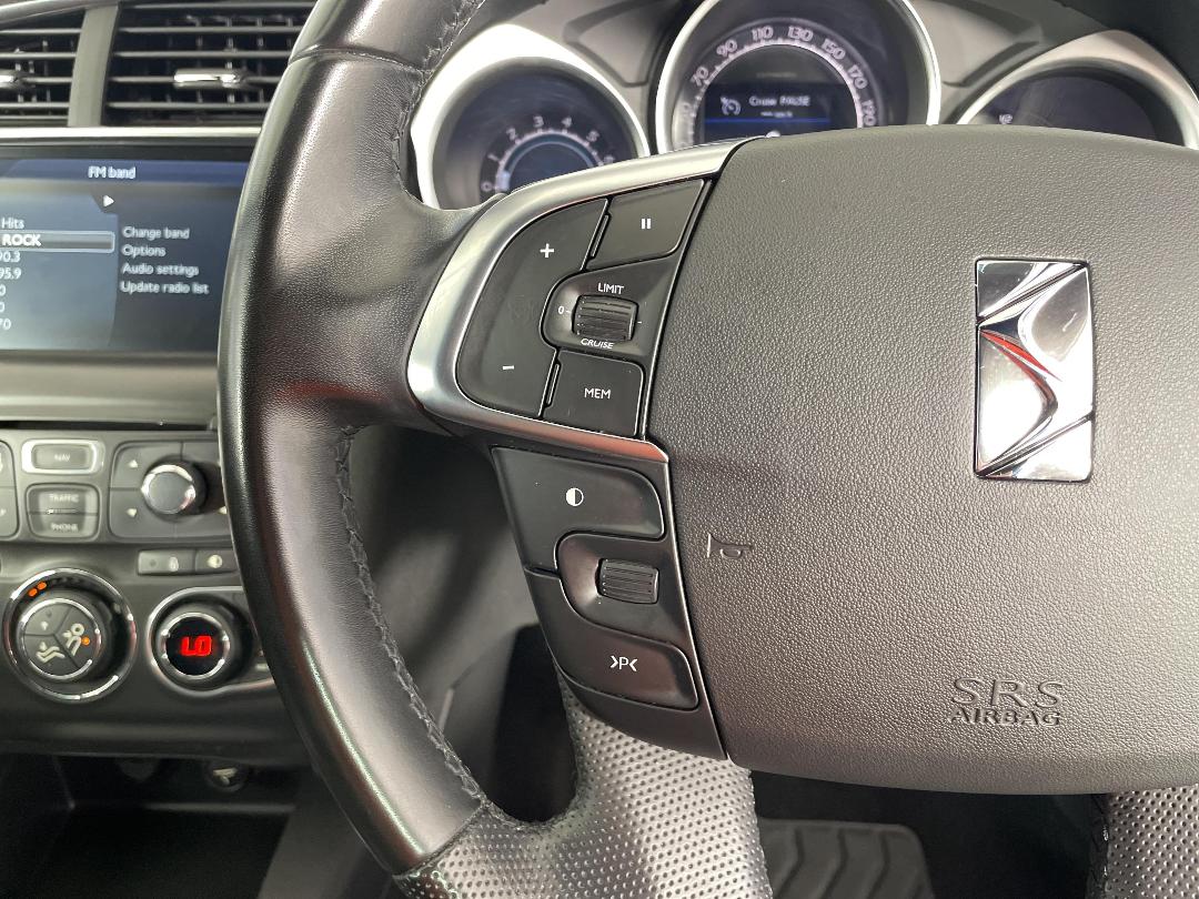 Photo '23' of Citroen DS4 Photo '23' of Citroen DS4