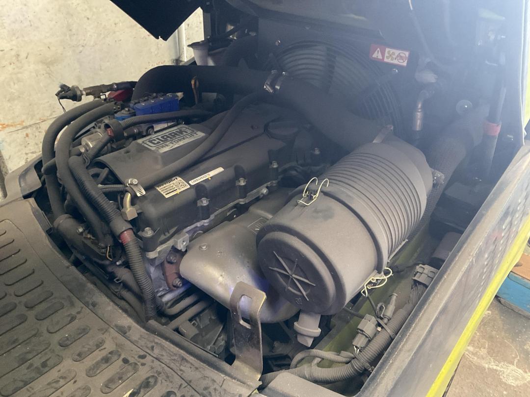 Photo '17' of Clark C18L Forklift