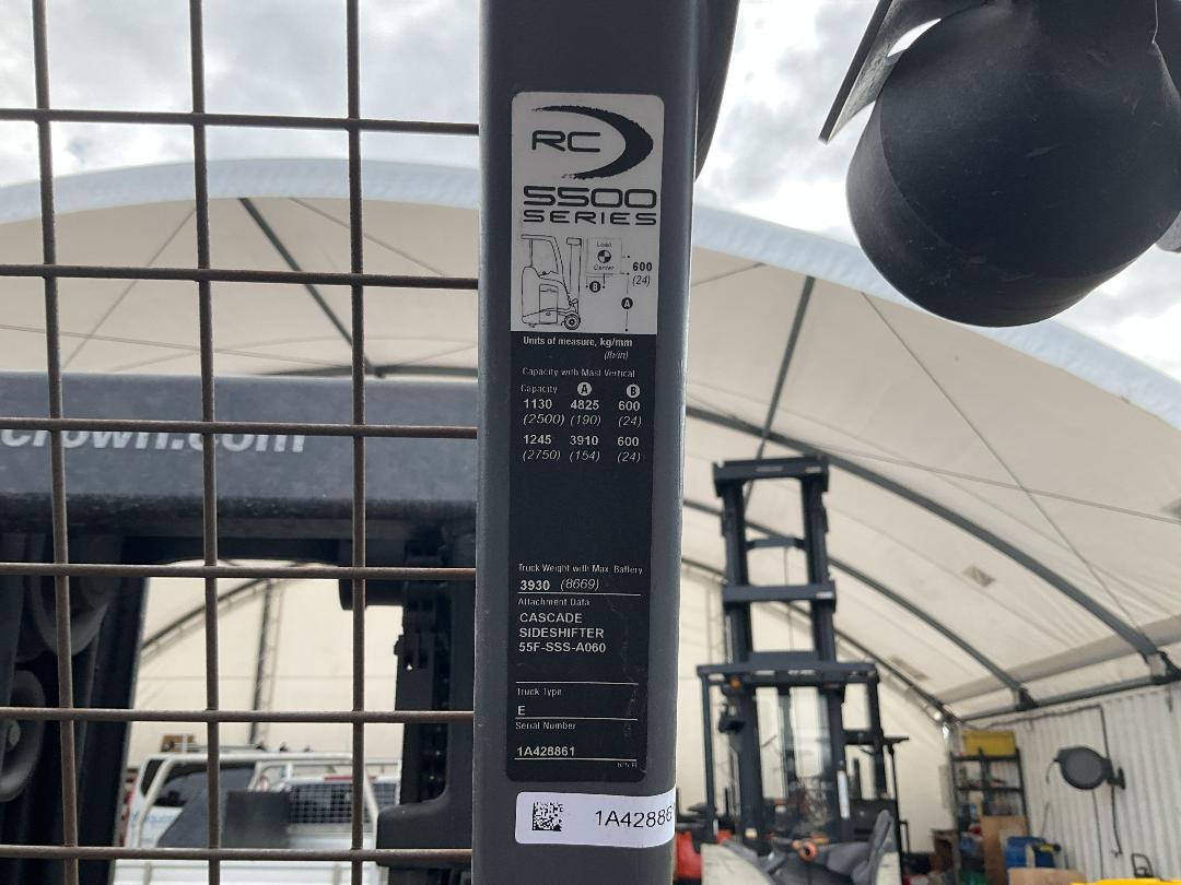 Photo '24' of Crown RC5515-30 Forklift