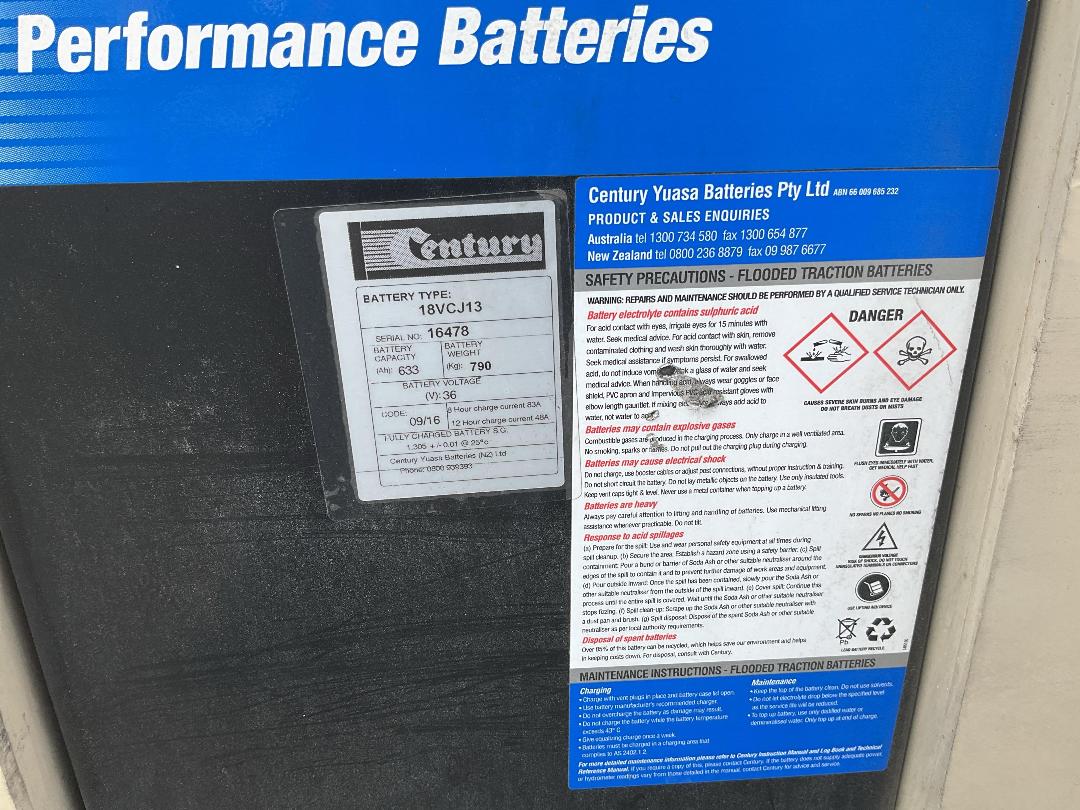 Photo '25' of Crown RC5515-30 Forklift