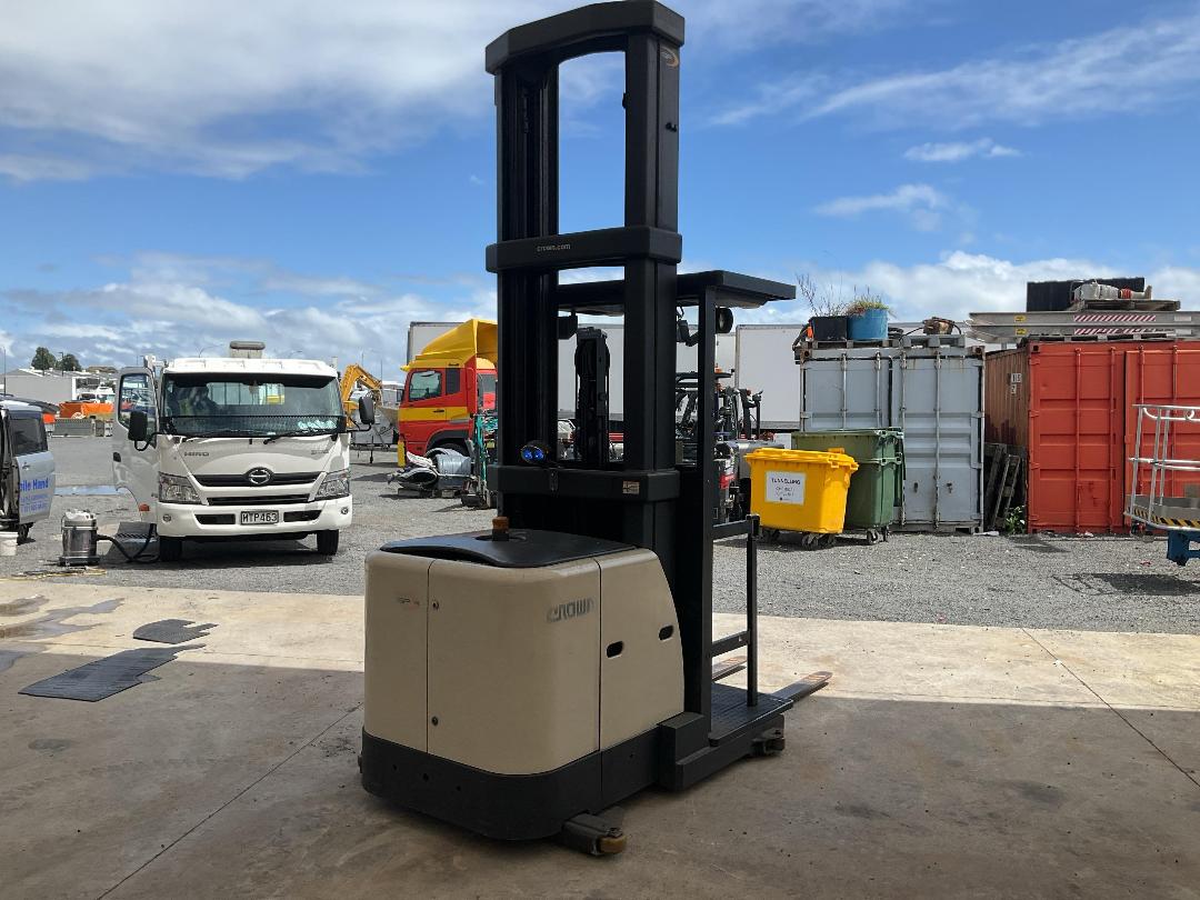 Photo '4' of Crown SP3520-30TT312 H Other Machine Photo '4' of Crown SP3520-30TT312 H Other Machine