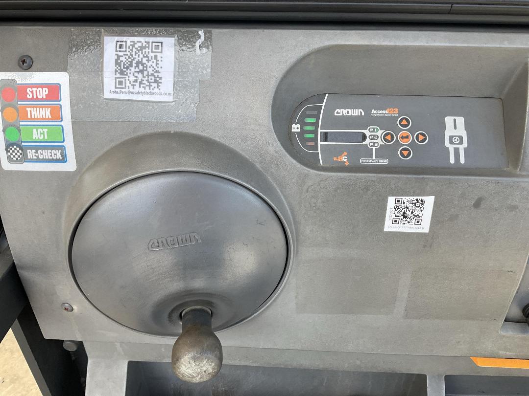 Photo '13' of Crown SP3520-30TT312 H Other Machine Photo '13' of Crown SP3520-30TT312 H Other Machine