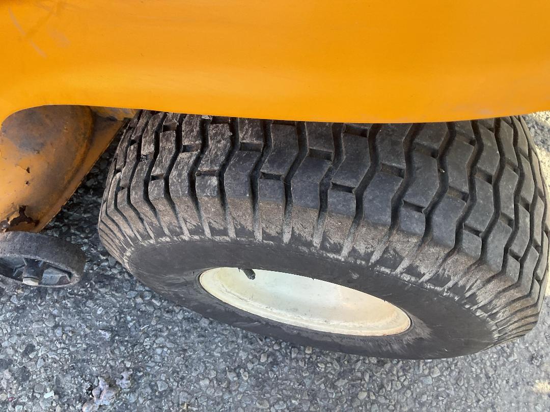 Photo '14' of Cub Cadet LTX1042 Mower