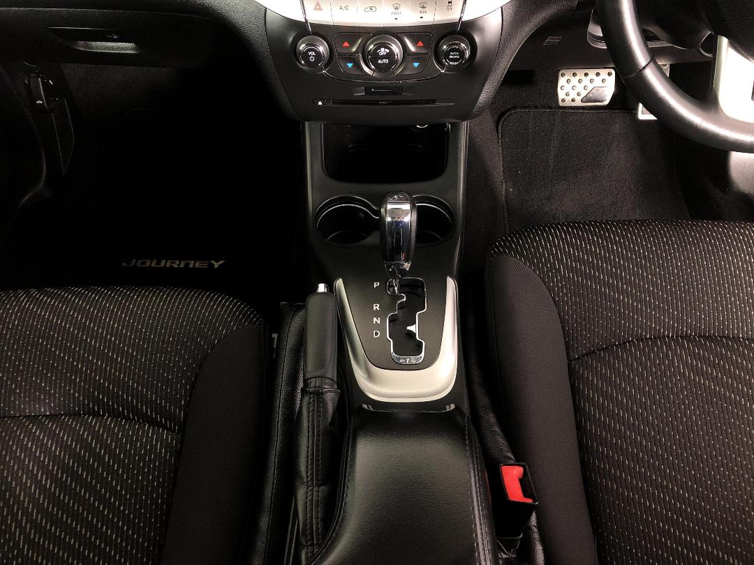 Photo '18' of Dodge Journey