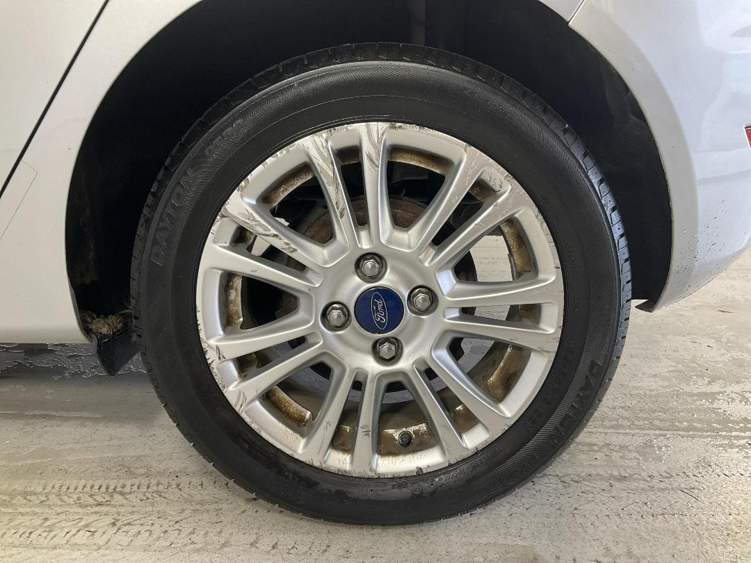 Photo '11' of Ford Fiesta Photo '11' of Ford Fiesta