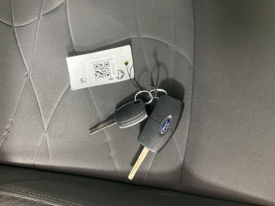 Photo '22' of Ford Fiesta Photo '22' of Ford Fiesta