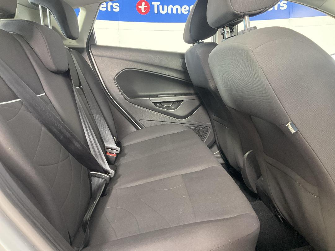 Photo '20' of Ford Fiesta Photo '20' of Ford Fiesta