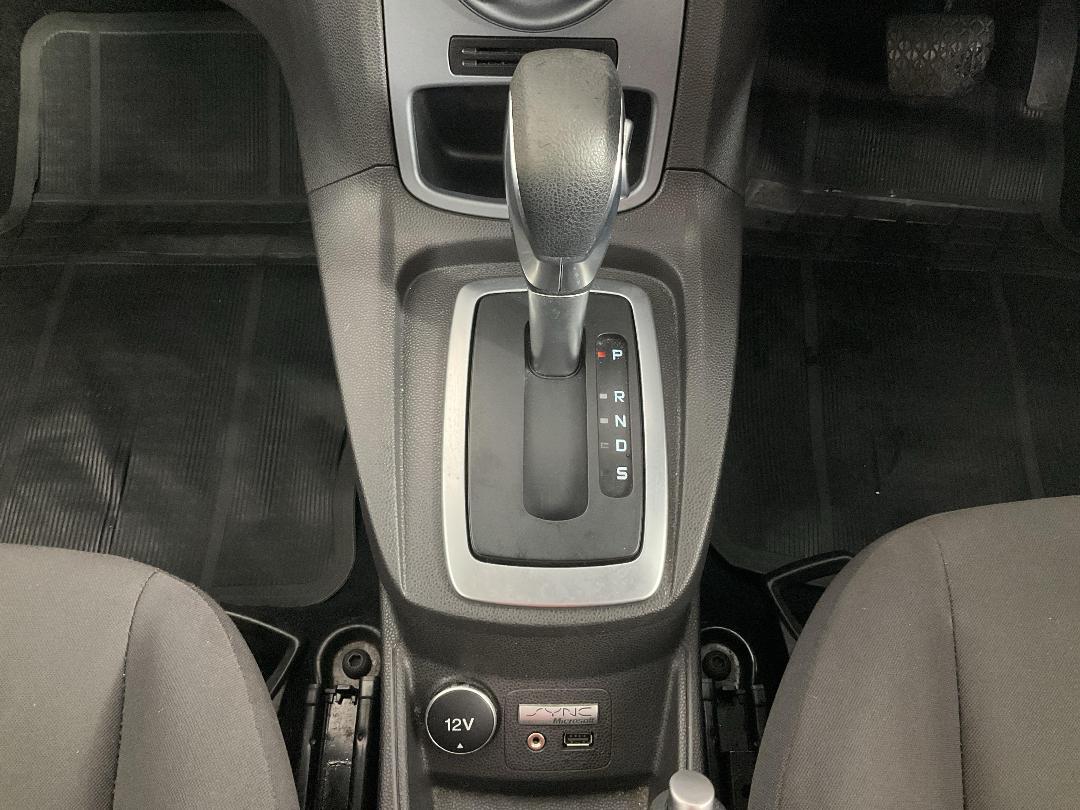 Photo '18' of Ford Fiesta Photo '18' of Ford Fiesta