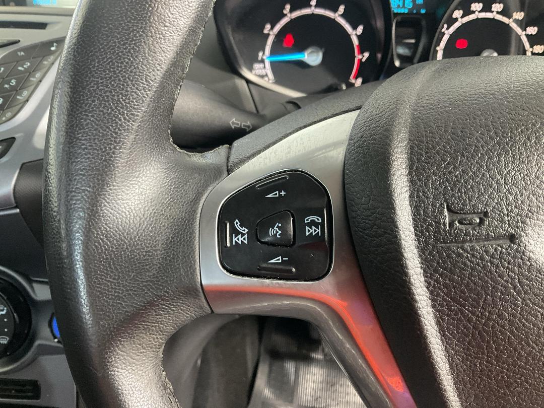 Photo '26' of Ford Fiesta Photo '26' of Ford Fiesta