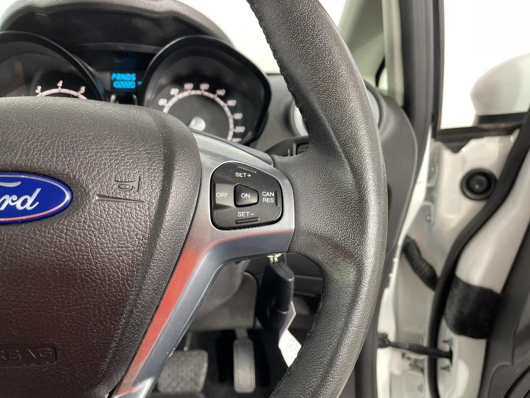 Photo '26' of Ford Fiesta Photo '26' of Ford Fiesta