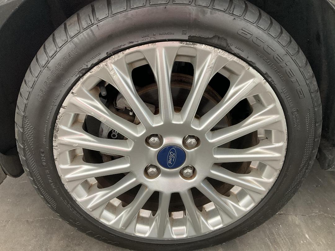 Photo '9' of Ford Fiesta Sport