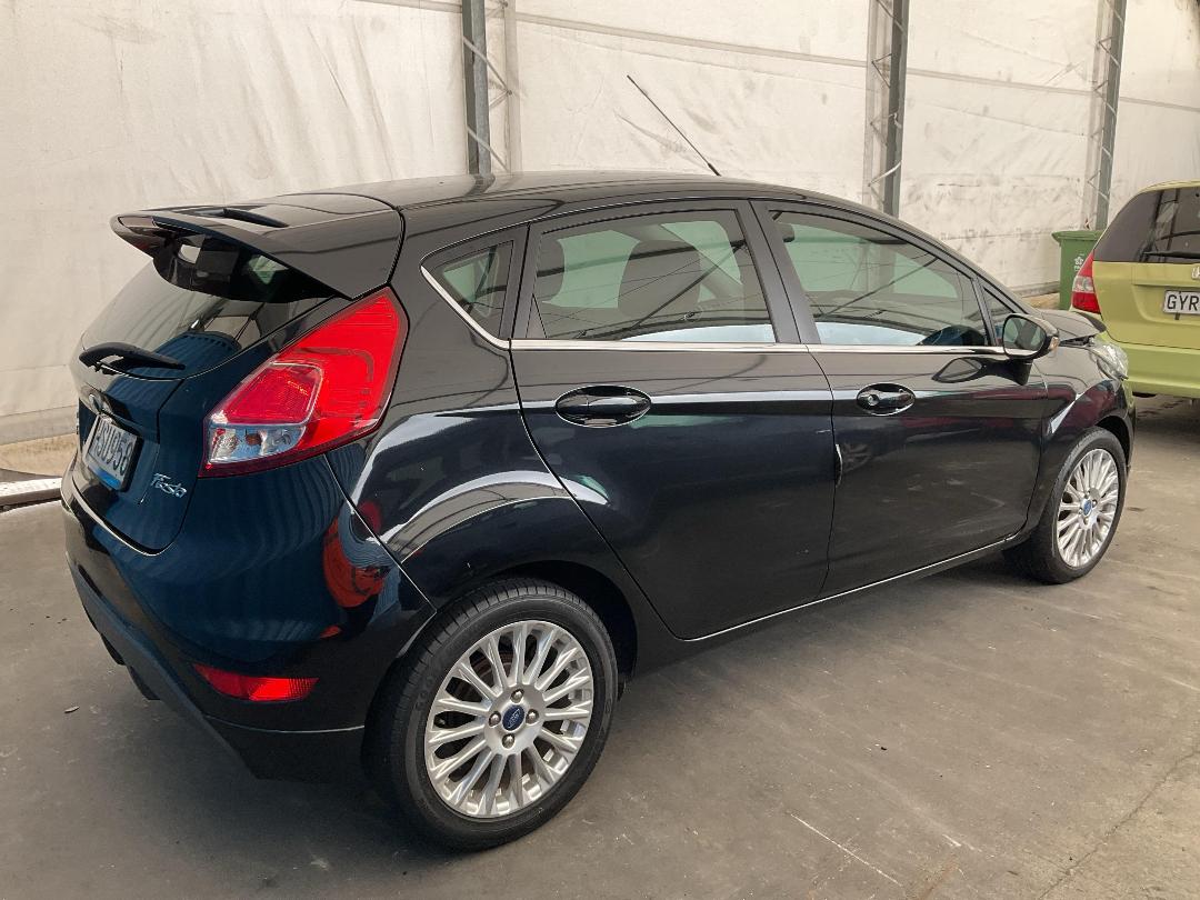 Photo '16' of Ford Fiesta Sport