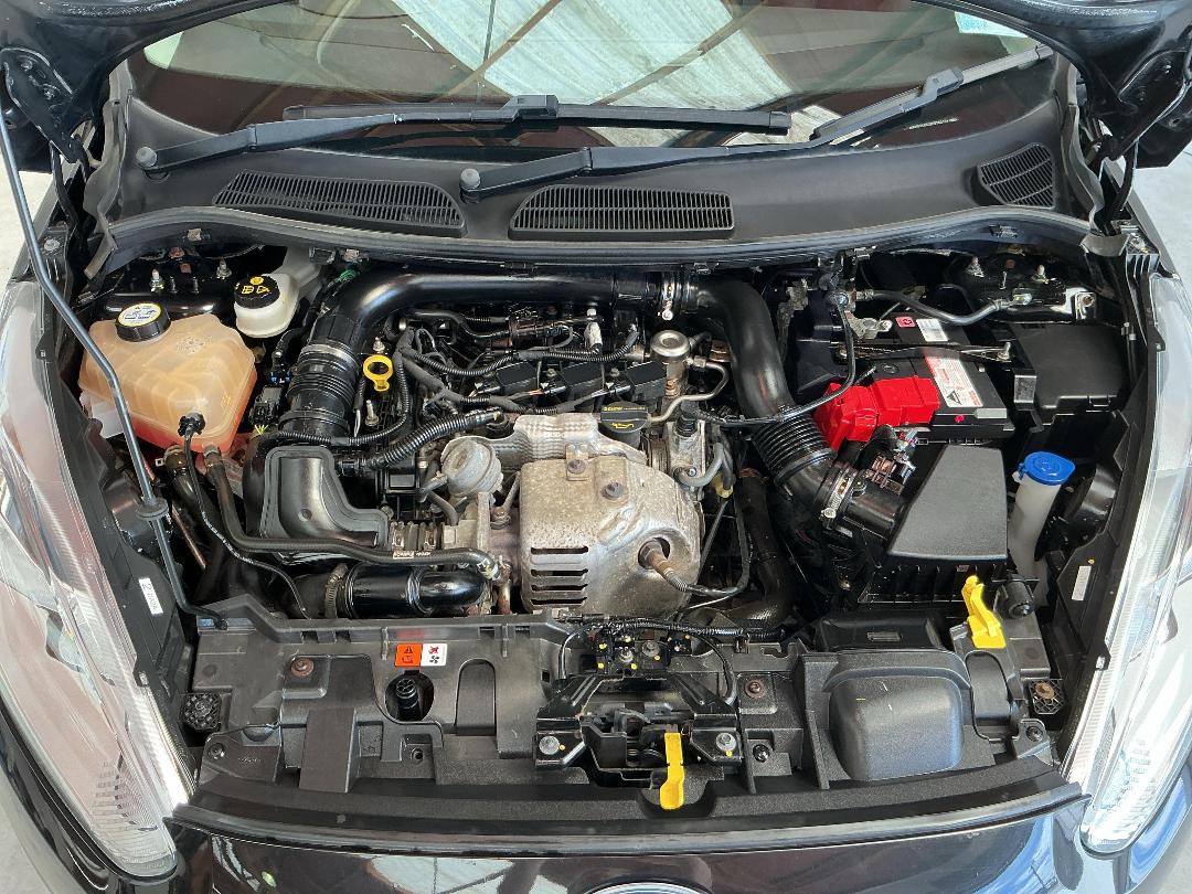 Photo '13' of Ford Fiesta