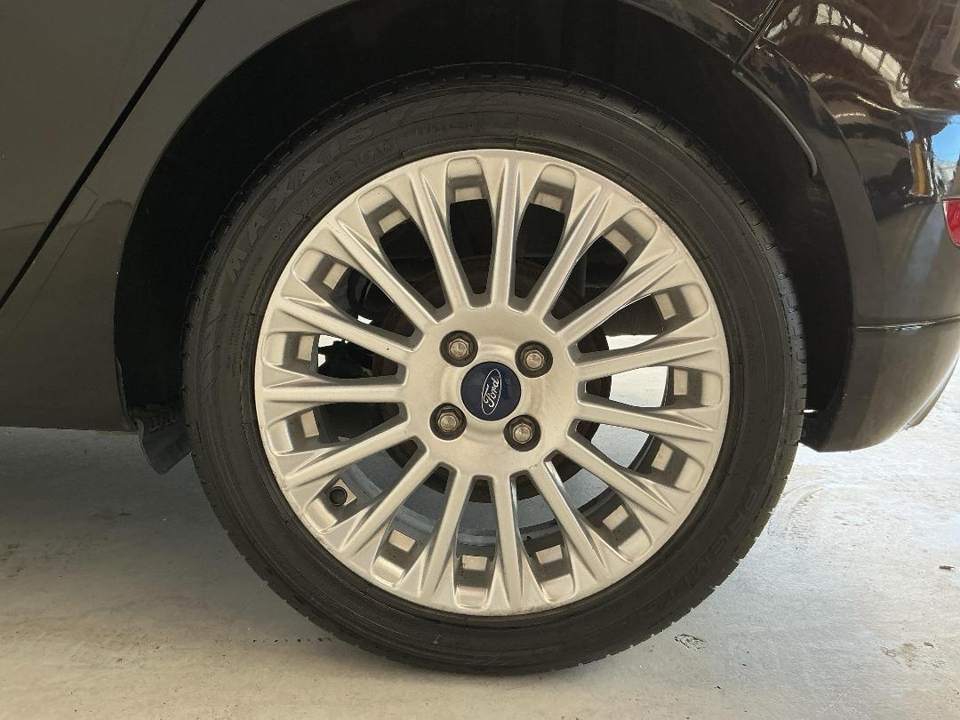 Photo '11' of Ford Fiesta