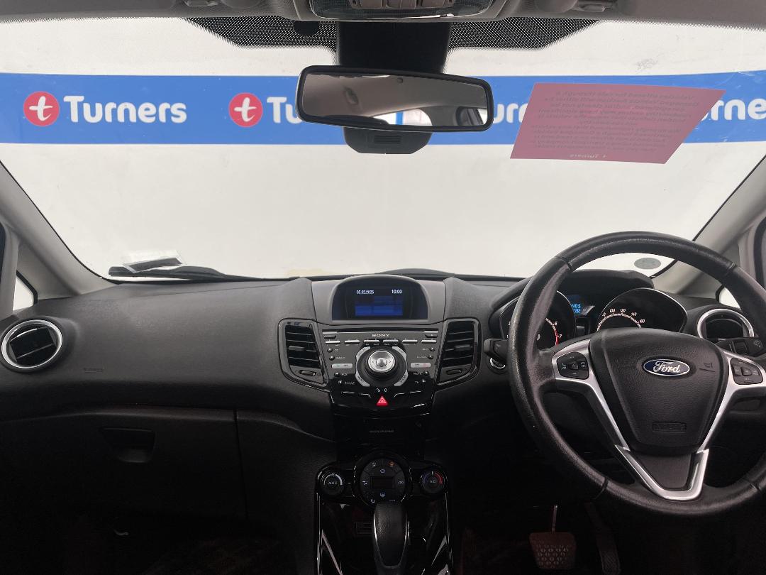 Photo '19' of Ford Fiesta