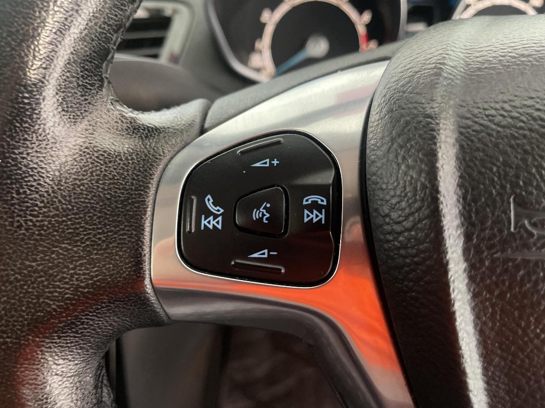 Photo '24' of Ford Fiesta