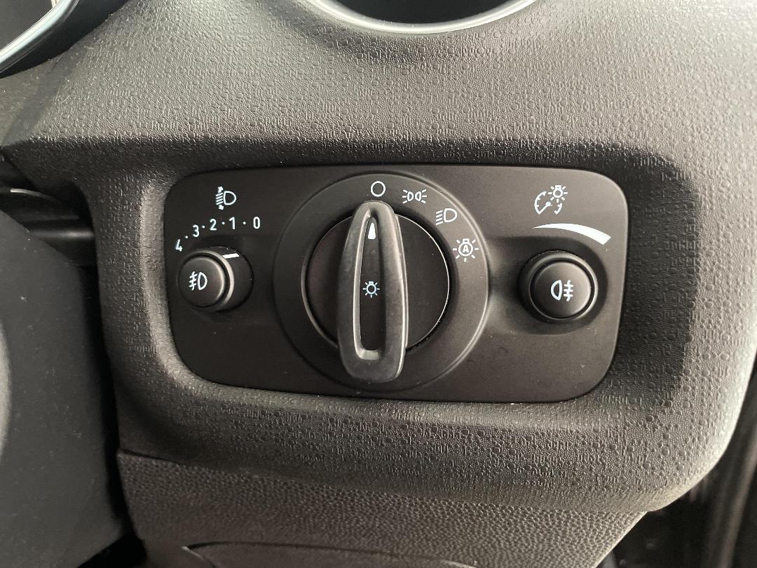 Photo '22' of Ford Fiesta