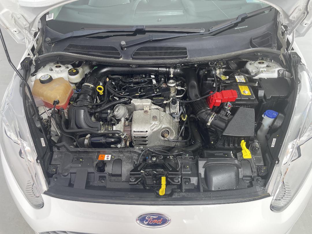 Photo '13' of Ford Fiesta