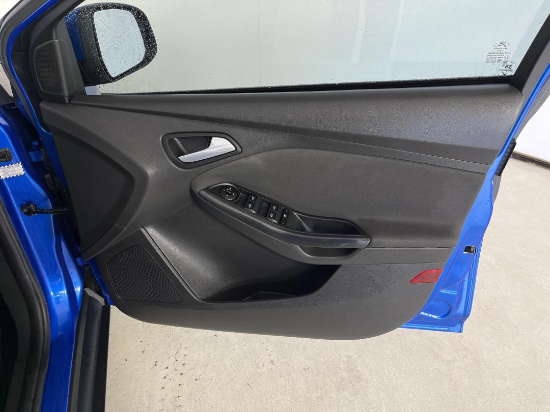 Photo '15' of Ford Focus