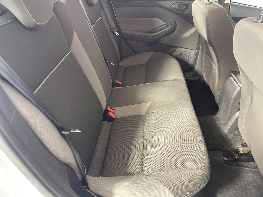 Photo '20' of Ford Focus Photo '20' of Ford Focus