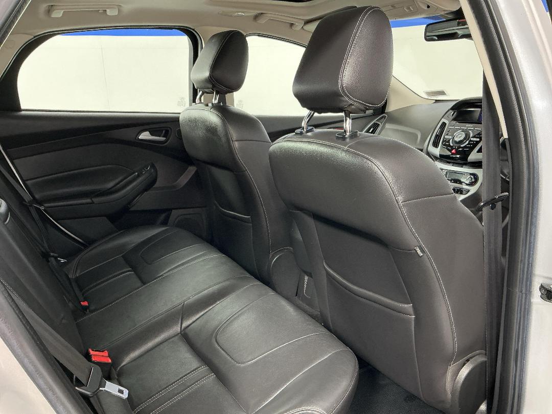 Photo '20' of Ford Focus