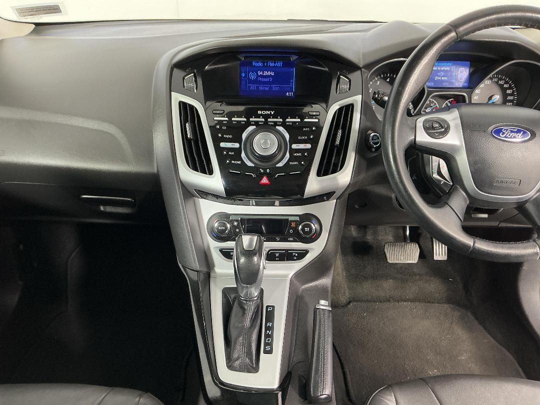 Photo '18' of Ford Focus