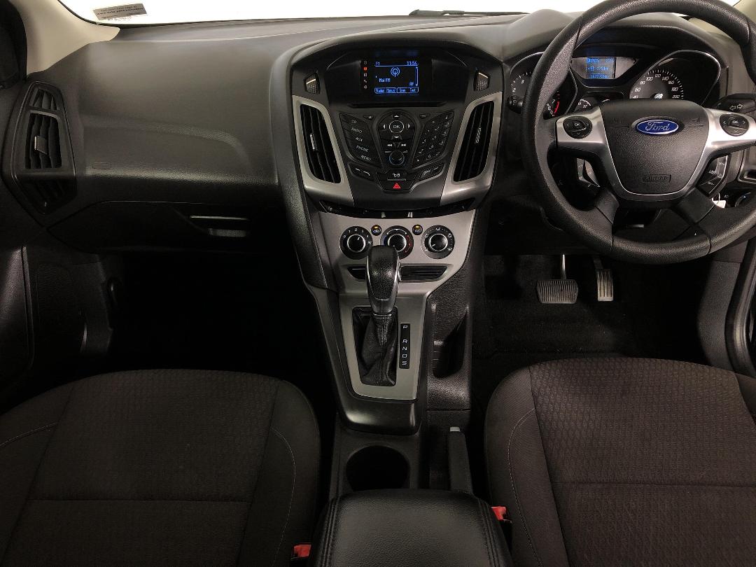 Photo '17' of Ford Focus