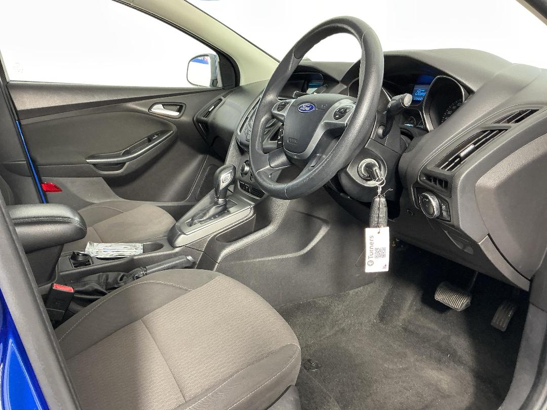 Photo '16' of Ford Focus