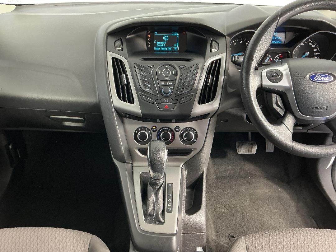 Photo '18' of Ford Focus