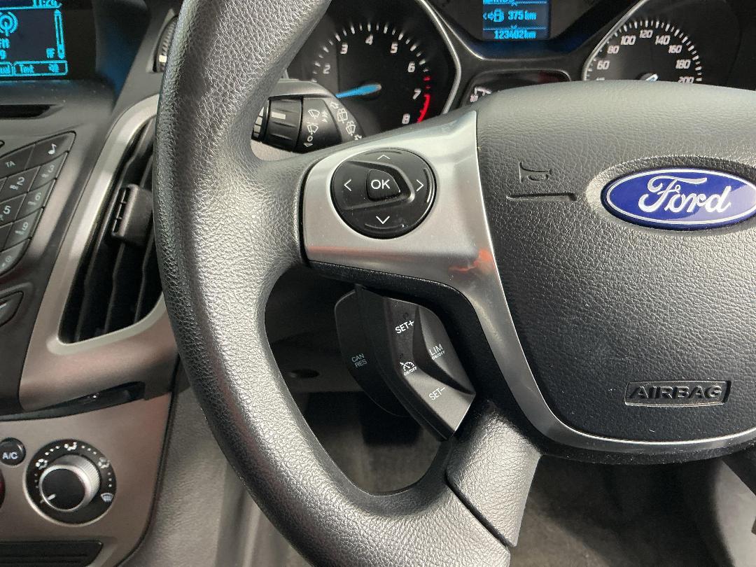 Photo '23' of Ford Focus