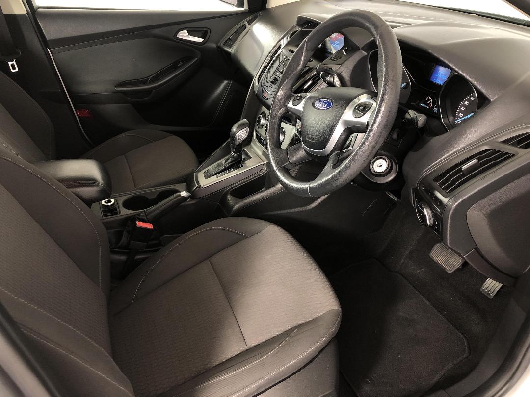 Photo '16' of Ford Focus Photo '16' of Ford Focus