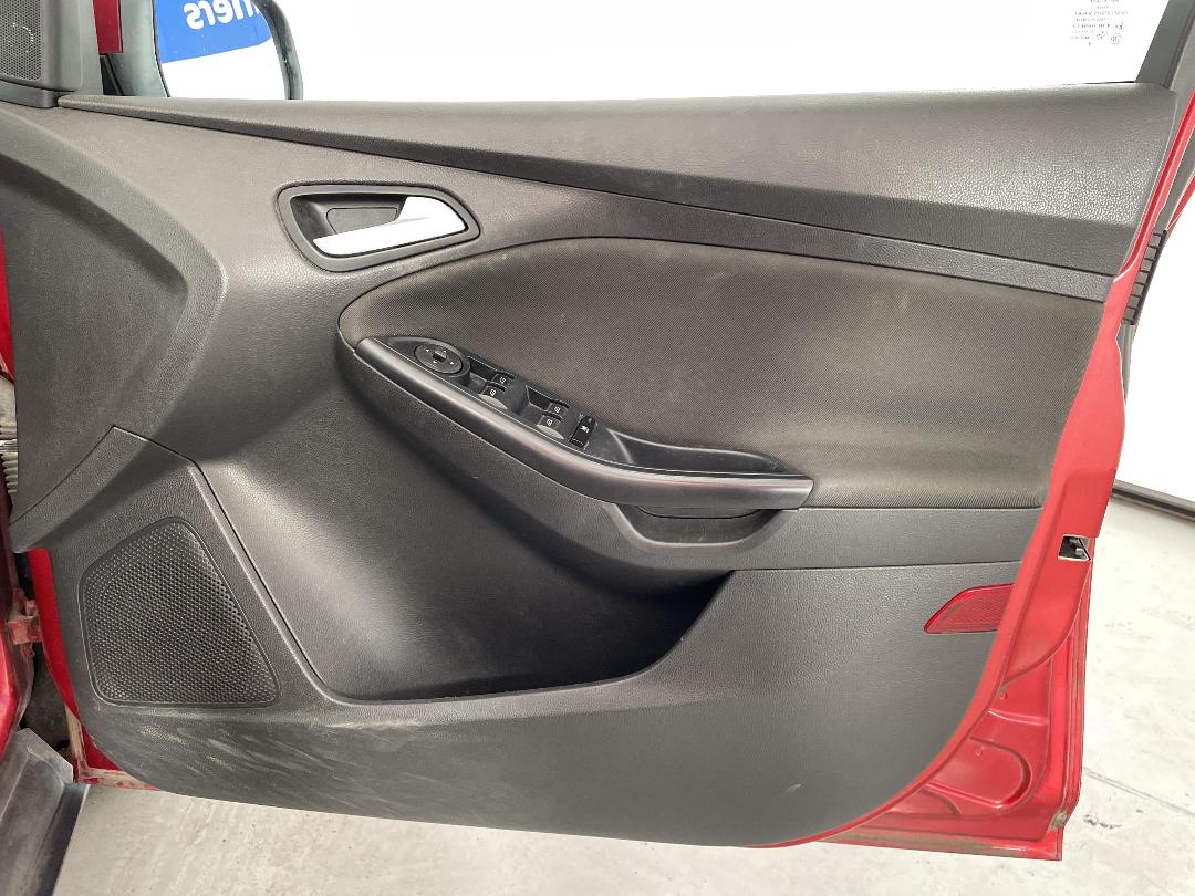 Photo '15' of Ford Focus Photo '15' of Ford Focus