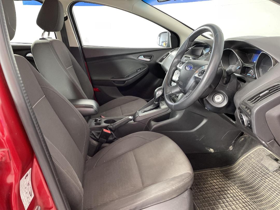 Photo '16' of Ford Focus Photo '16' of Ford Focus