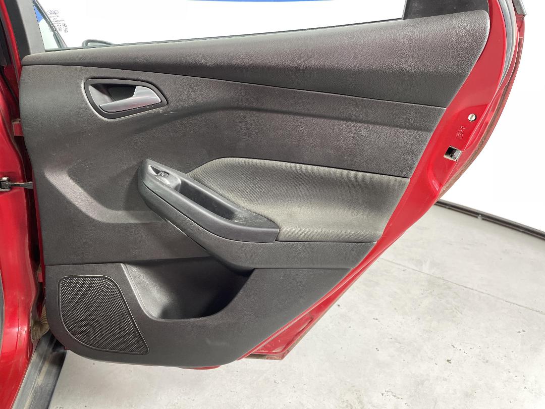 Photo '19' of Ford Focus Photo '19' of Ford Focus