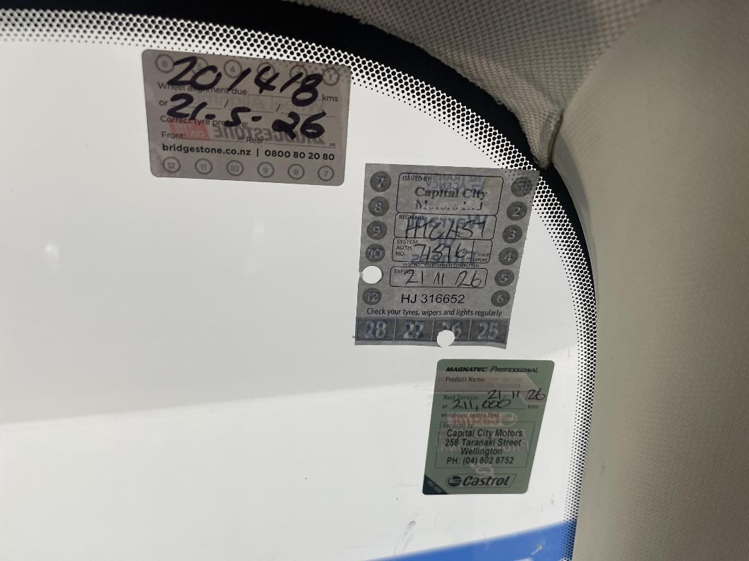 Photo '33' of Ford Focus Photo '33' of Ford Focus