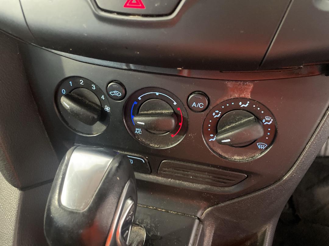 Photo '30' of Ford Focus Photo '30' of Ford Focus