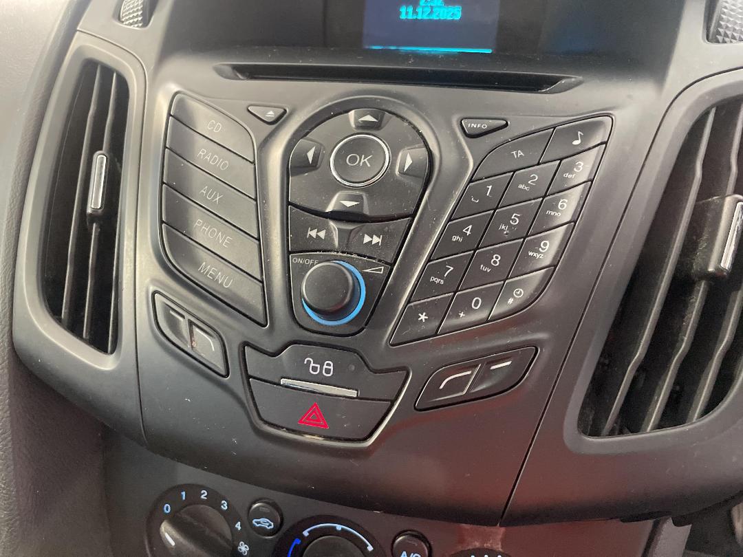 Photo '29' of Ford Focus Photo '29' of Ford Focus