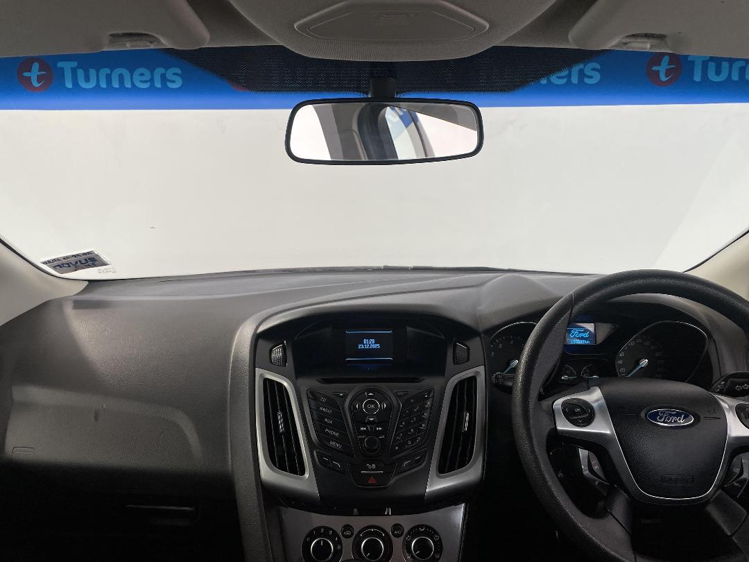 Photo '17' of Ford Focus