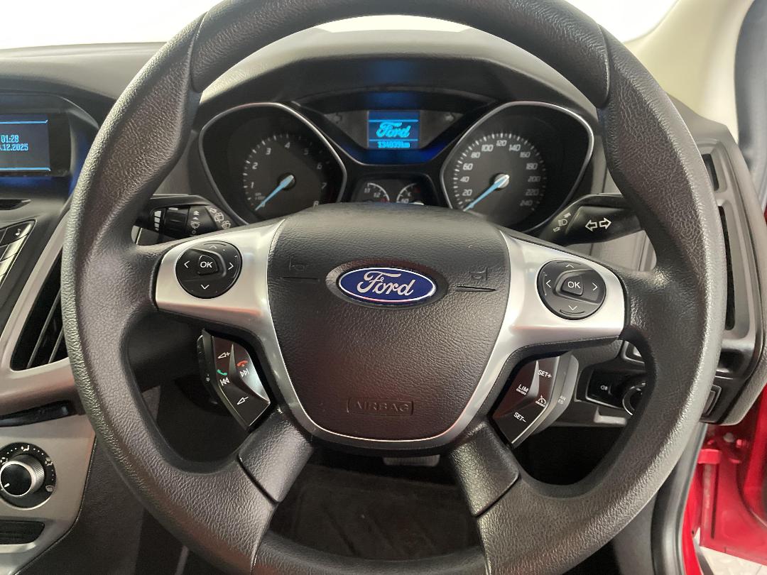 Photo '27' of Ford Focus