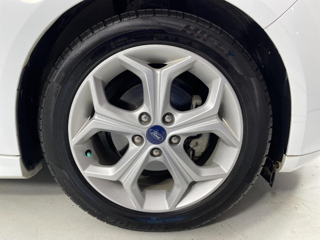 Photo '9' of Ford Focus Photo '9' of Ford Focus