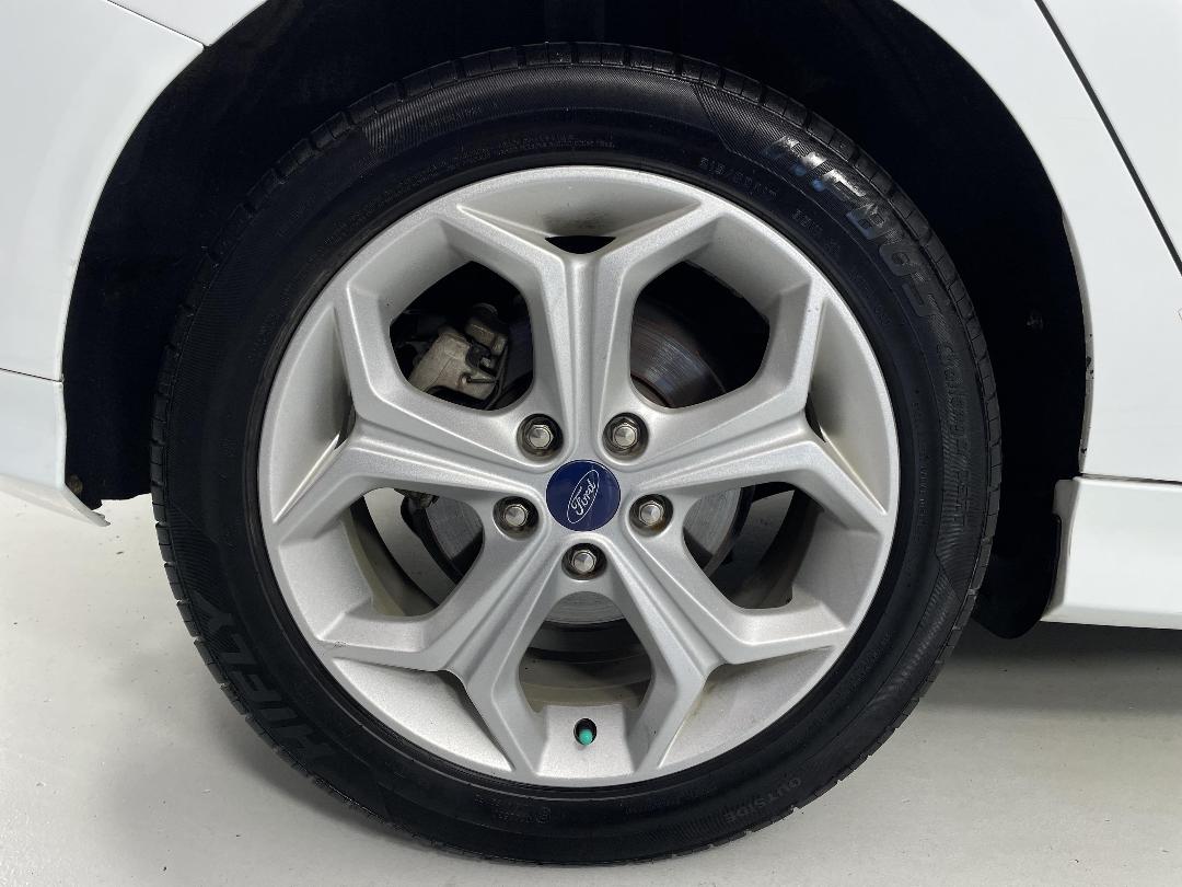 Photo '12' of Ford Focus Photo '12' of Ford Focus